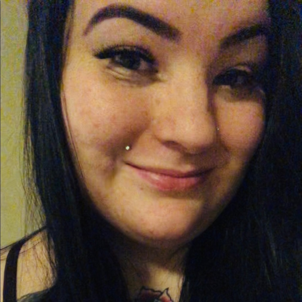 Meet your Posher, Kara